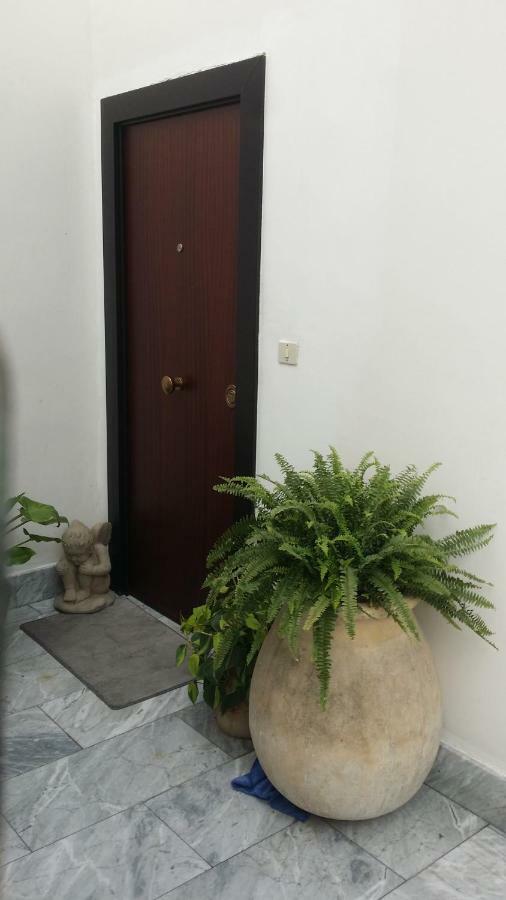 Michelle Apartment Bari Exterior foto